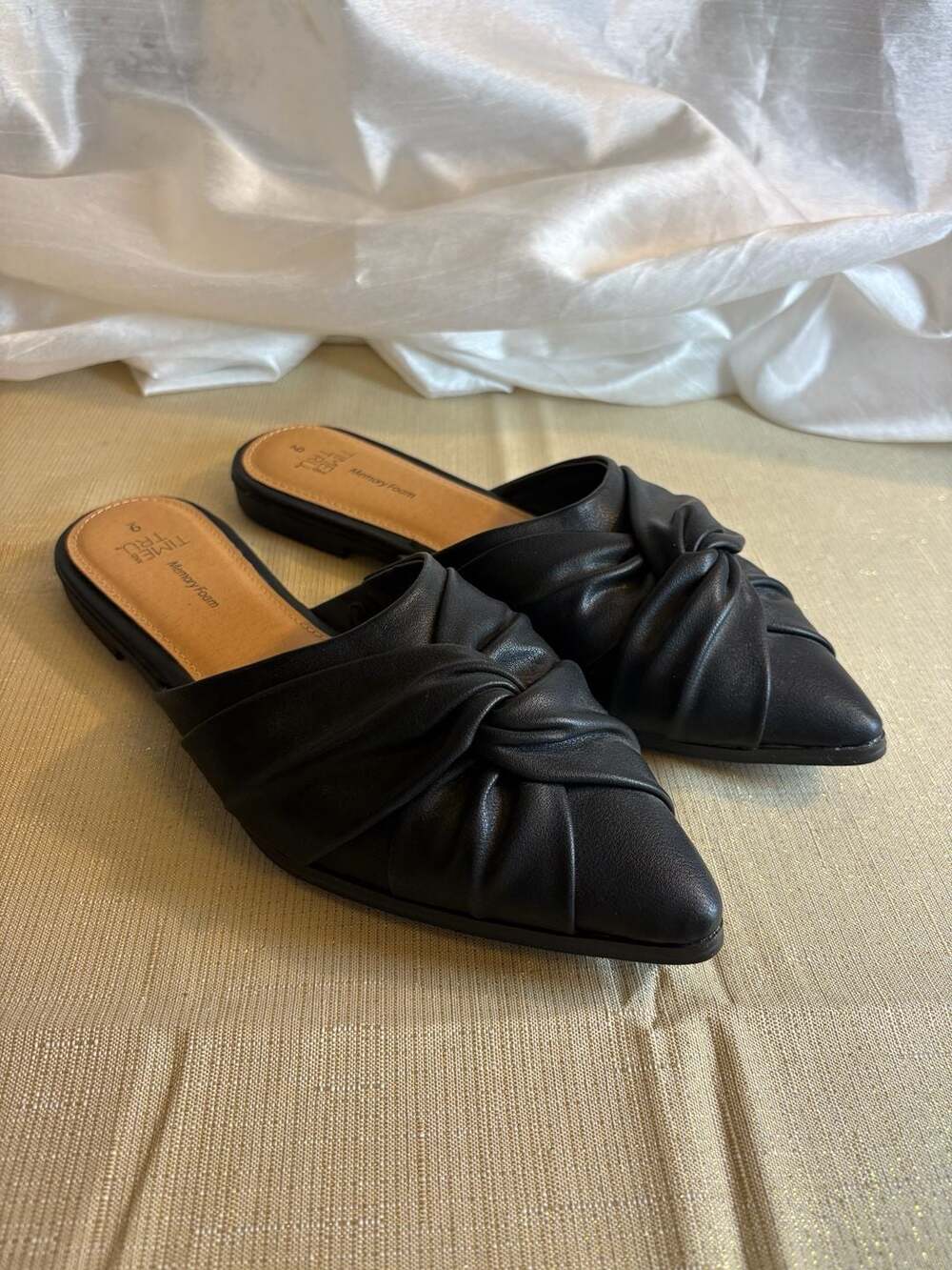 Time and Tru Women's Black Pointed Toe Knot Mule Slides Size 9